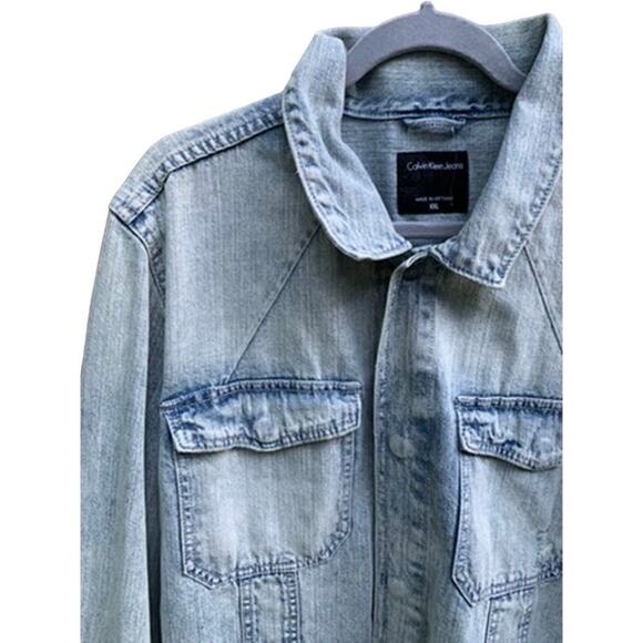 NEW w/ Tags Calvin Klein Men's Light Denim Jacket Striped Back XXL - Picture 4 of 6